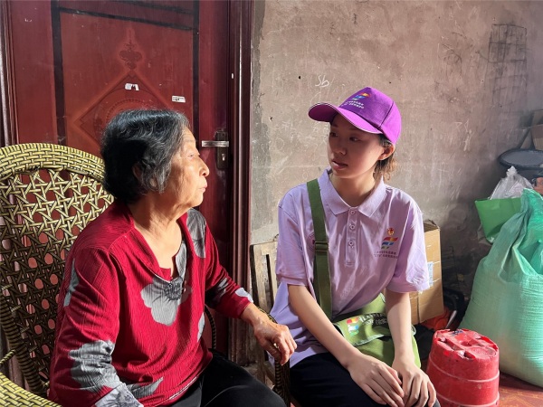 竞博官网首页重庆电子科技职业大学：芳华力气“三下乡” 共建理论促复兴